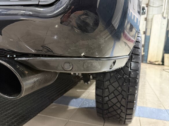 2018 Ram 1500 Crew Cab V, чёрный, 5800000 рублей - вид 17