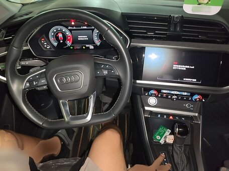 2023 Audi Q3 35 TFSI II (F3), белый, 2390000 рублей, вид 4
