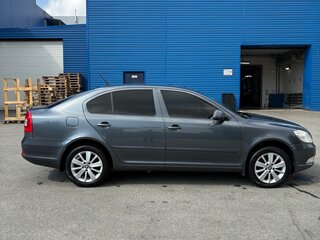 2012 Skoda Octavia II (A5) Рестайлинг, серый, 725000 рублей, вид 4