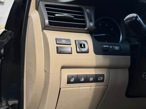 2010 Lexus LX 570 III, чёрный, 2950000 рублей - вид 12