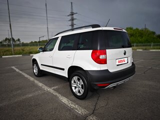 2013 Skoda Yeti I, белый, 830000 рублей, вид 5
