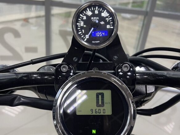 2013 Yamaha XV950 Bolt, чёрный - вид 3