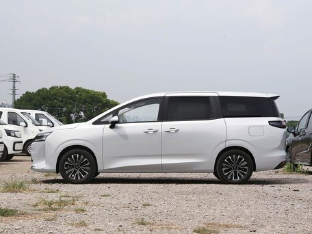 2026 Wuling Starlight 730, серебристый, 2430000 рублей, вид 4