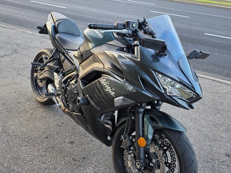 2024 Kawasaki Ninja 650, зелёный, 710000 рублей, вид 5