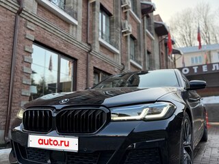 2022 BMW 5 серии 530i xDrive VII (G30/G31/G38) Рестайлинг, синий, 6700000 рублей, вид 3