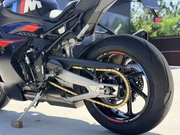 2025 BMW M 1000 RR, чёрный, 3999999 рублей - вид 14