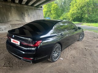 2019 BMW 7 серии Long 730Ld xDrive VI (G11/G12) Рестайлинг, чёрный, 6100000 рублей, вид 5