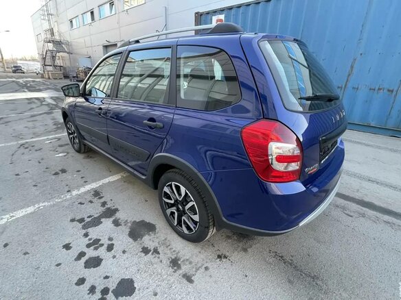 2026 Lada (ВАЗ) Granta Cross I Рестайлинг, синий - вид 2