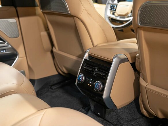 2025 Land Rover Range Rover P530 MHEV V, чёрный, 25990000 рублей - вид 20