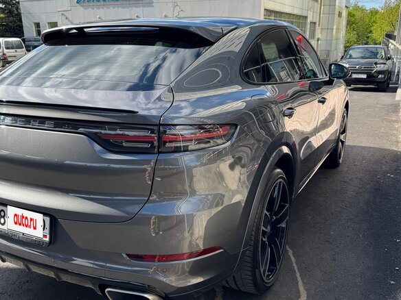 2021 Porsche Cayenne Coupé III, серый, 9250000 рублей - вид 2