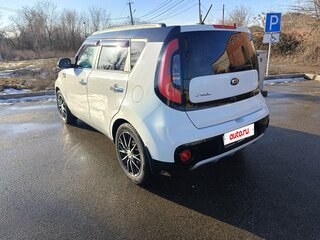 2018 Kia Soul II Рестайлинг, белый, 1970000 рублей, вид 3