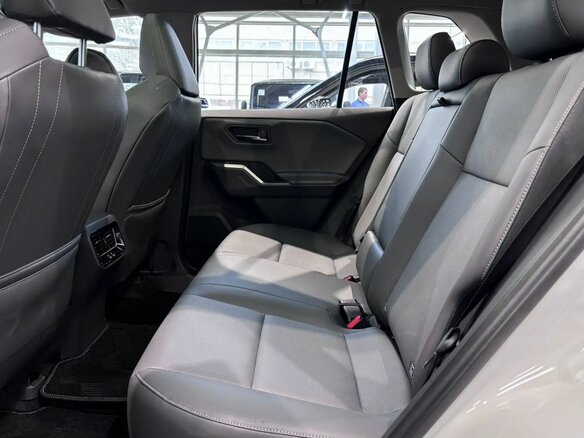 2026 Toyota RAV4 VI (XA60), белый - вид 10