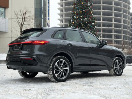 2025 Audi Q5 40 TDI III (GU), серый, 8700000 рублей, вид 5