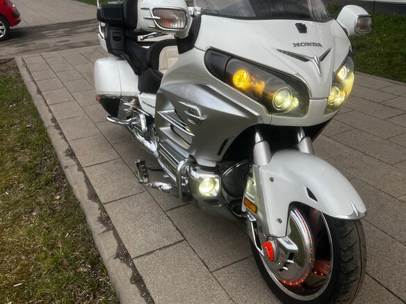 2012 Honda GL 1800 Gold Wing, белый - вид 1