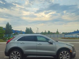 2023 Cadillac XT4 I, серебристый, 2050000 рублей, вид 3
