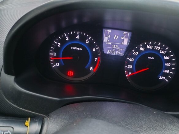 2015 Hyundai Solaris I Рестайлинг, белый, 761000 рублей - вид 8