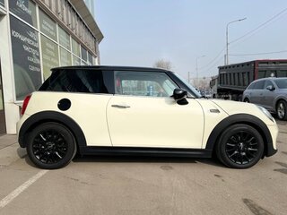 2020 Mini Hatch One III (F55/F56) Рестайлинг, бежевый, 2150000 рублей, вид 4