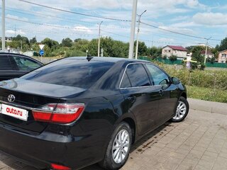 2017 Toyota Camry VII (XV50) Рестайлинг, чёрный, 2000000 рублей, вид 4