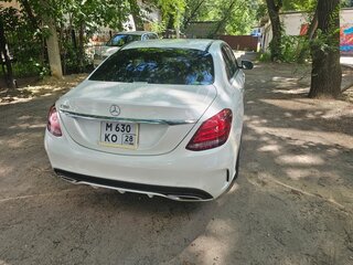 2017 Mercedes-Benz C-Класс 180 9G-TRONIC IV (W205), белый, 2000000 рублей, вид 3