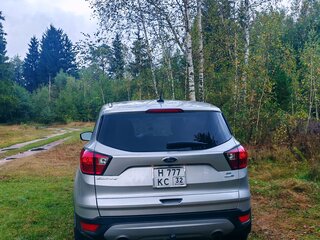 2018 Ford Escape III Рестайлинг, серый, 1750000 рублей, вид 3