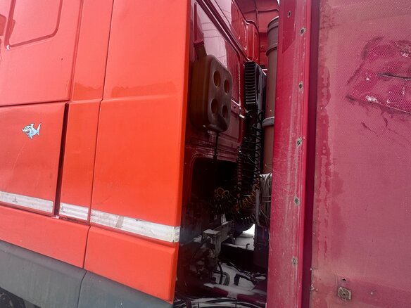 2000 DAF XF 95, оранжевый, 1000000 рублей - вид 5
