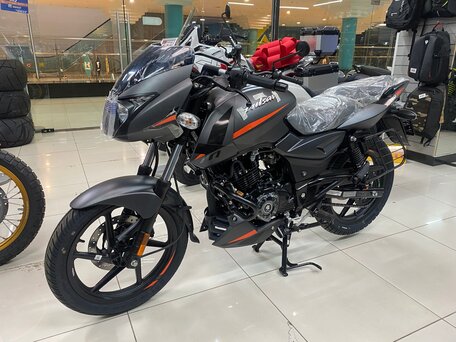 2026 Bajaj Pulsar 180, оранжевый, 218000 рублей, вид 1
