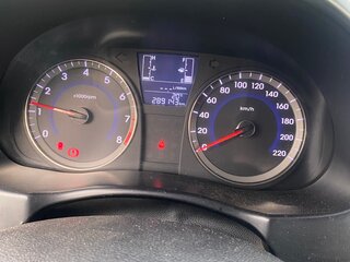 2016 Hyundai Solaris I Рестайлинг, белый, 590000 рублей, вид 5