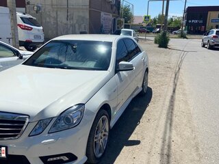 2010 Mercedes-Benz E-Класс 200 5G-Tronic IV (W212, S212, C207), белый, 1400000 рублей, вид 2