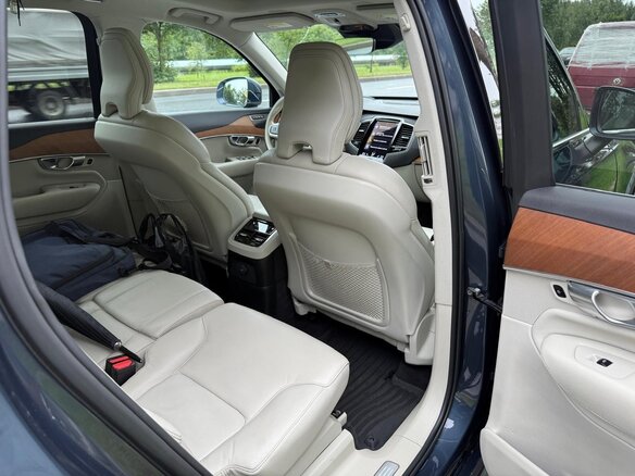 2022 Volvo XC90 Recharge II Рестайлинг 1, синий, 3200000 рублей - вид 15