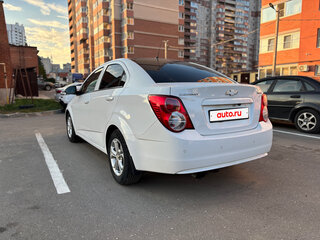 2013 Chevrolet Aveo II, белый, 620000 рублей, вид 5
