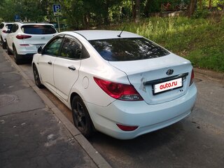 2011 Hyundai Solaris I, белый, 380000 рублей, вид 4
