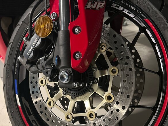 2024 Honda CBR 600RR, красный, 1350000 рублей - вид 12