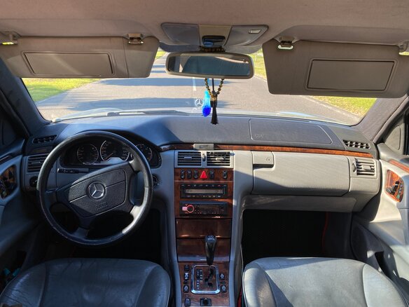 1997 Mercedes-Benz E-Класс 300 II (W210, S210), серебристый - вид 8