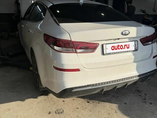 2019 Kia Optima IV Рестайлинг, белый, 1500000 рублей, вид 4