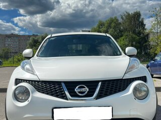 2011 Nissan Juke I, белый, 850000 рублей, вид 2