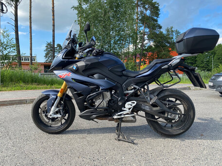 2017 BMW S 1000 XR, синий, 990000 рублей, вид 4