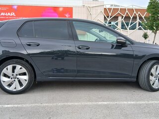 2022 Volkswagen Golf VIII, серый, 2650000 рублей, вид 3