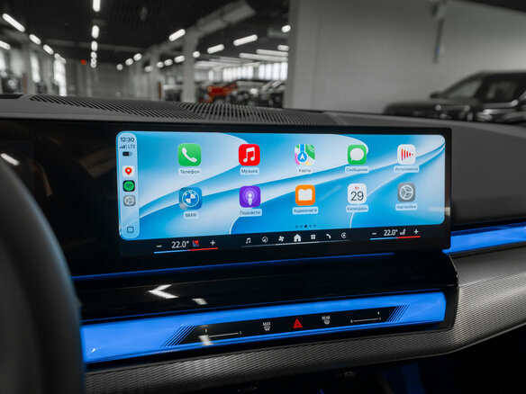 2024 BMW 5 серии 530i xDrive VIII (G60/G61/G68), синий, 8500000 рублей - вид 25