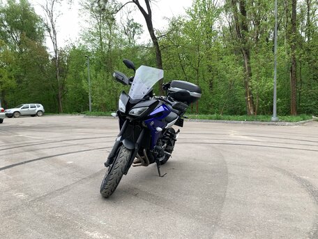 2017 Yamaha MT-09 Tracer (FJ-09), синий, 749000 рублей, вид 3