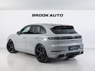 2026 Porsche Cayenne GTS III Рестайлинг, серый, 24690000 рублей, вид 4