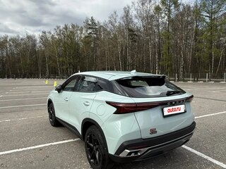 2023 Omoda C5 I, зелёный, 2100000 рублей, вид 4