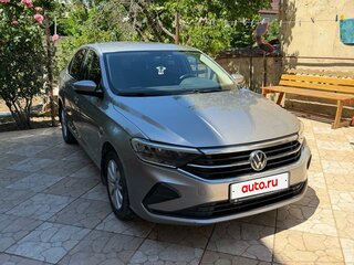 2020 Volkswagen Polo VI, серебристый, 1500000 рублей, вид 3