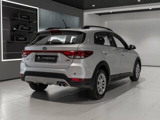 2018 Kia Rio X-Line IV, серебристый, 1590000 рублей, вид 5
