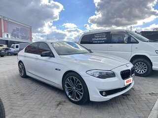 2011 BMW 5 серии 520d VI (F10/F11/F07), белый, 1850000 рублей, вид 3