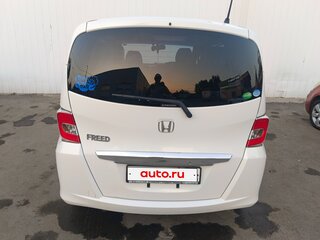 2014 Honda Freed I Рестайлинг 2, белый, 1080000 рублей, вид 5