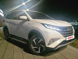 2022 Toyota Rush II, белый, 1820000 рублей, вид 2
