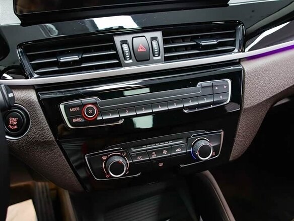 2022 BMW X1 Long 20Li sDrive II (F48) Рестайлинг, белый, 2078000 рублей - вид 11