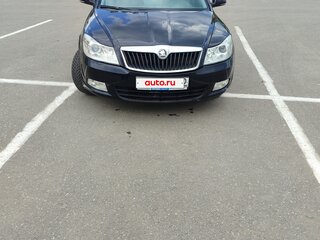 2011 Skoda Octavia II (A5) Рестайлинг, чёрный, 580000 рублей, вид 1