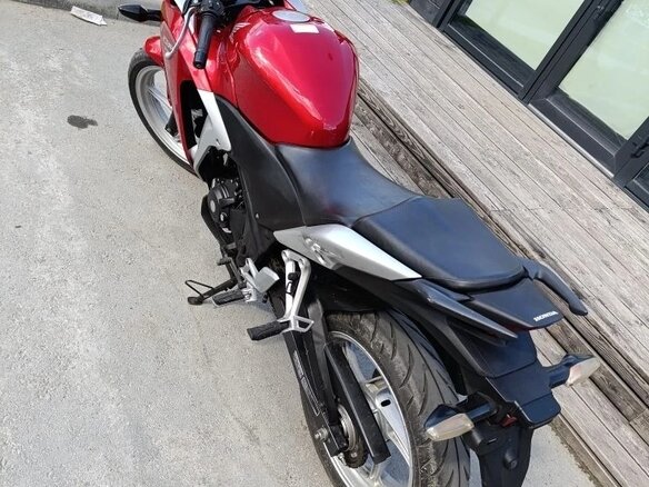 2011 Honda CBR 250R, красный, 290000 рублей - вид 3