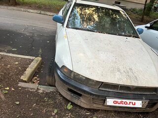 2000 Mitsubishi Galant VIII Рестайлинг, белый, 130000 рублей, вид 1